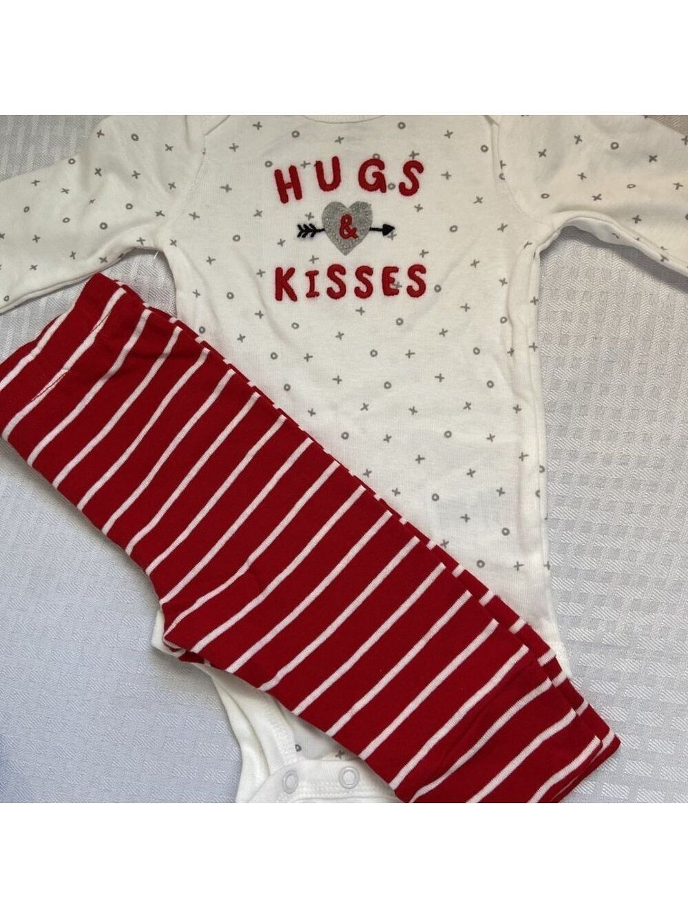 Carter's 2pc Hugs & Kisses Top & Bottom NWT